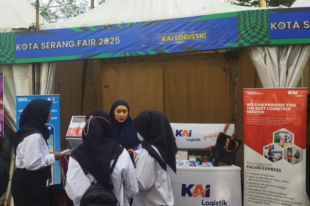 KAI Logistik Ramaikan Serang Fair