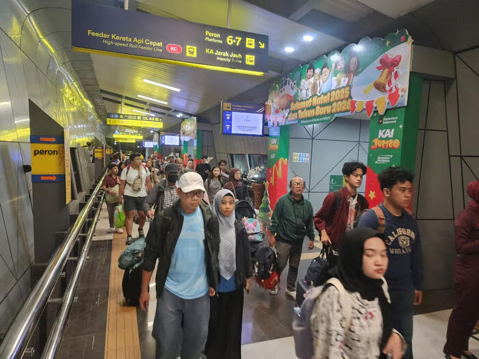 KAI Daop 2 Bandung Catat Tingginya Kedatangan Pelanggan Menggunakan KA pada 7 Hari Menjelang Libur Hari Raya Natal