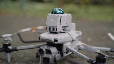 Mendukung Keselamatan Inspeksi Tower SUTET dengan Teknologi Drone