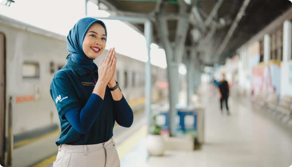 Pastikan Pelayanan Prima Selama Nataru 2025, KAI Services Hadirkan Program Hospitality untuk para Frontliner
