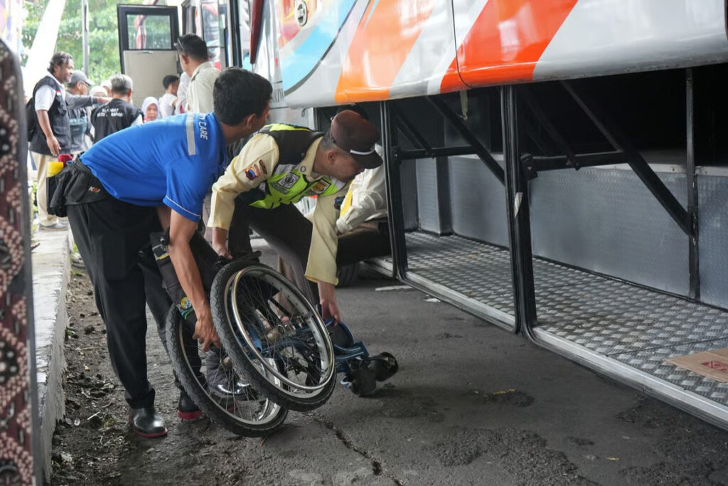 Siap Layani Total 1.047.058 Penumpang Selama Nataru 20252026, KAI Daop 6 Yogyakarta Siagakan 342 Petugas Pengamanan dan 28 Customer Service Mobile