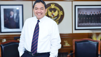 Achsanul Qosasi Kawal Langsung Ujian Doktor Dosen UNIBA Madura, Tegaskan Komitmen Mutu Akademik