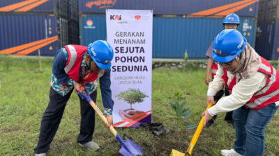 Dukung Gerakan Satu Juta Pohon, KAI Logistik Konsisten Tegaskan Komitmen Lingkungan (1)