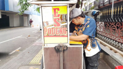 Pedagang UMKM di Sekitar BRI Region 6 Jakarta 1 Rasakan Manfaat dan Keuntungan Transaksi Menggunakan QRIS BRI