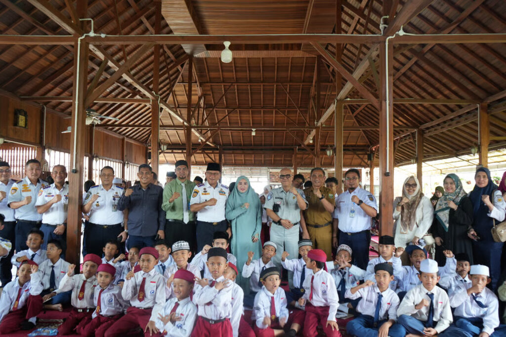 Dukung Keberlanjutan Desa Qur’an, KAI Divre III Palembang Turut Hadir dalam Kegiatan Desa Qur’an Fest